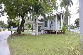 Bangsaen Heritage Hotel