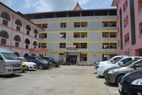 Bun Som Apartment