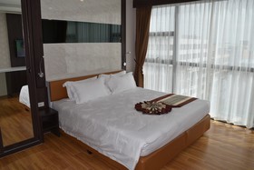 Golden Jomtien Beach Hotel