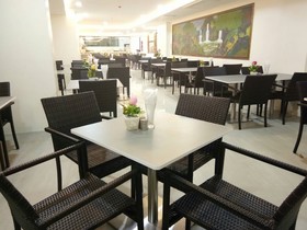 Golden Jomtien Beach Hotel