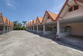 Paradise Resort by OYO Rooms