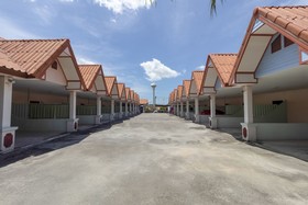 Paradise Resort by OYO Rooms