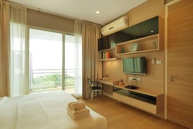 Reflection Jomtien Beach Pattaya Condo by Dome