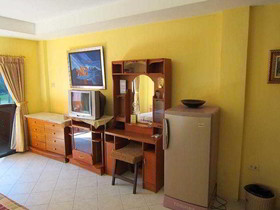 Robins Nest Restaurant And Guesthouse