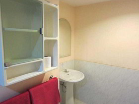 Robins Nest Restaurant And Guesthouse
