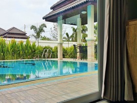 Unique Paradise Resort