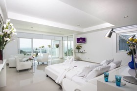 Villa 7th Heaven Beach Front