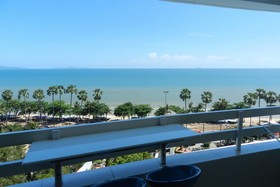 Jomtien Plaza Condotel