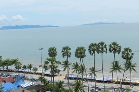 Jomtien Plaza Condotel