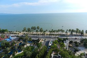 Jomtien Plaza Condotel