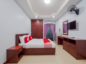 OYO 1087 Udom Khomkham Apartment