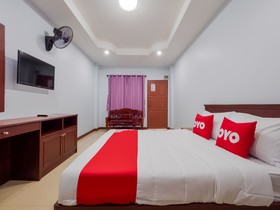 OYO 1087 Udom Khomkham Apartment