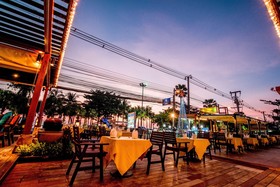 The Sea Breeze Jomtien Resort