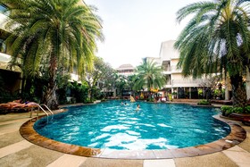 The Sea Breeze Jomtien Resort