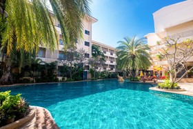 The Sea Breeze Jomtien Resort