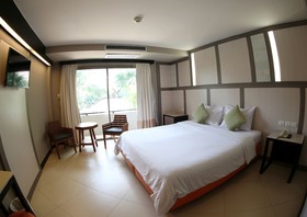The Sea Breeze Jomtien Resort