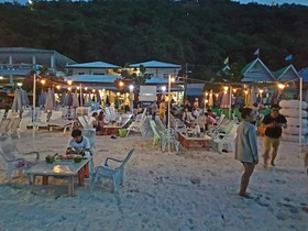 Tawaen Beach Resort