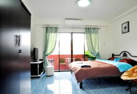 Pattaya Holiday Lodge