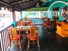 The Caddy Shack Inn