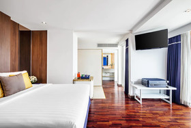 A-One The Royal Cruise Hotel