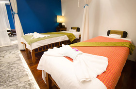 A-One The Royal Cruise Hotel