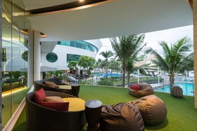 A-One The Royal Cruise Hotel & New Wing Hotel