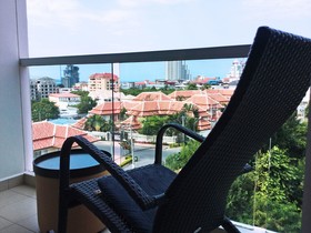 Art on The Hill by Pattaya Sunny Rentals
