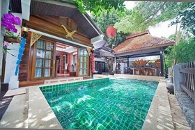 Baan Ruean Thai