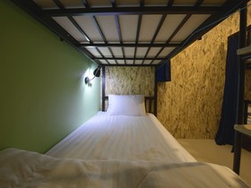Baan Wararin Hostel by OYO Rooms
