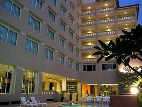 Crown Pattaya Beach