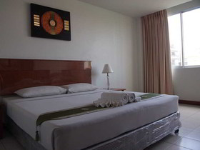 Crown Pattaya Beach