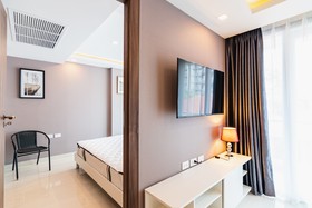 Grand Avenue by Pattaya Holiday