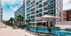 Grand Avenue by Pattaya Holiday