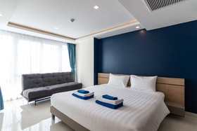 Grand Avenue by Pattaya Holiday