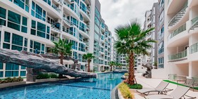 Grand Avenue by Pattaya Holiday