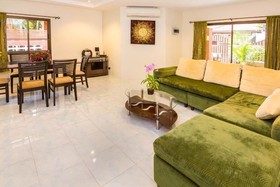 Pattaya Holiday House