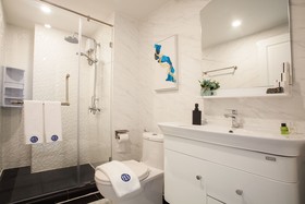 HT9 Hotel