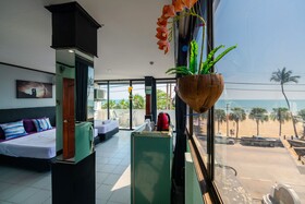 Hotel Denmark – Beachfront