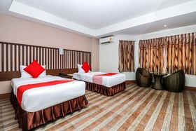 Collection O JA Siam City