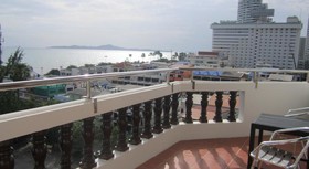 Jomtien Thani Hotel