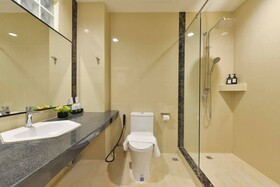 Kastel Hotel Pattaya By Loft Bangkok