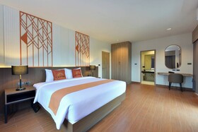 Kastel Hotel Pattaya By Loft Bangkok