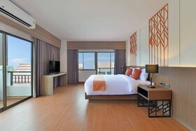 Kastel Hotel Pattaya By Loft Bangkok