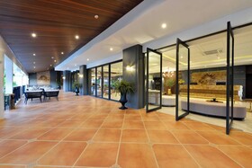 Kastel Hotel Pattaya By Loft Bangkok