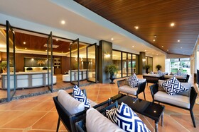 Kastel Hotel Pattaya By Loft Bangkok
