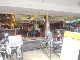 Maleez Lodge Hotel & Restaurant