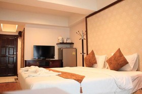 Maleez Lodge Hotel & Restaurant