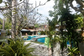 Momento Resort