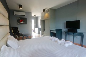 Momento Resort