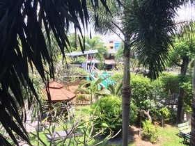 Momento Resort